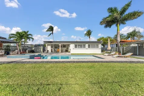 8005 SW 99th Court Miami FL 33173
