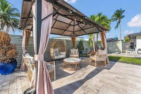 8005 SW 99th Court Miami FL 33173