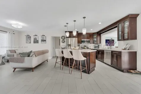 8005 SW 99th Court Miami FL 33173