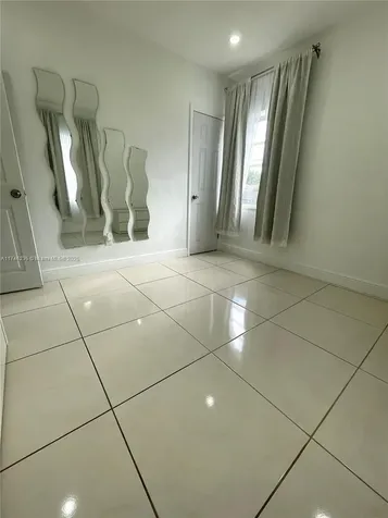 1758 NE 174th Street North Miami Beach FL 33162