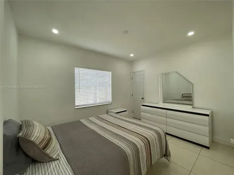 1758 NE 174th Street North Miami Beach FL 33162