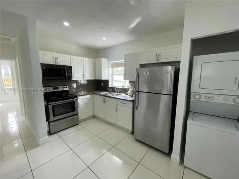 1758 NE 174th Street North Miami Beach FL 33162