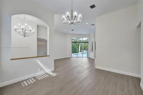 3807 Oak Ridge Circle Weston FL 33331
