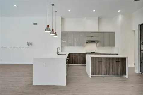 3807 Oak Ridge Circle Weston FL 33331