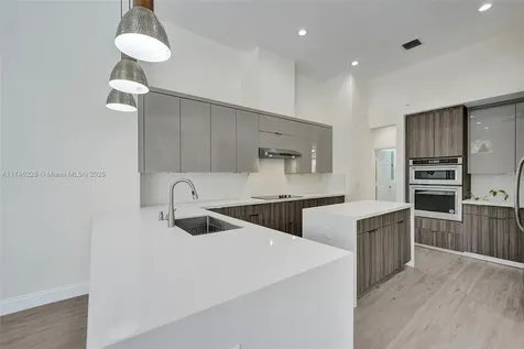 3807 Oak Ridge Circle Weston FL 33331