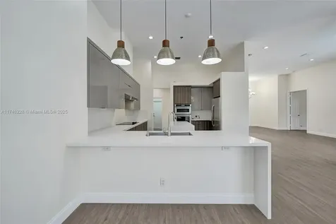 3807 Oak Ridge Circle Weston FL 33331