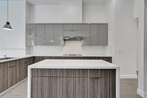 3807 Oak Ridge Circle Weston FL 33331