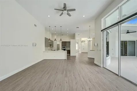 3807 Oak Ridge Circle Weston FL 33331