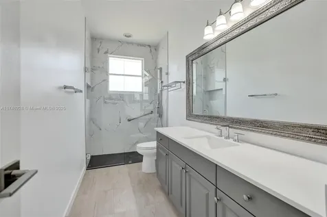 3807 Oak Ridge Circle Weston FL 33331