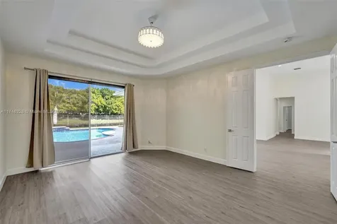 3807 Oak Ridge Circle Weston FL 33331