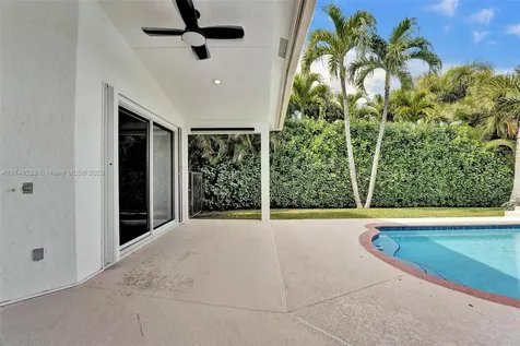 3807 Oak Ridge Circle Weston FL 33331