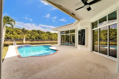 3807 Oak Ridge Circle Weston FL 33331