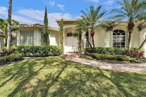3807 Oak Ridge Circle Weston FL 33331