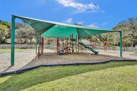 3807 Oak Ridge Circle Weston FL 33331
