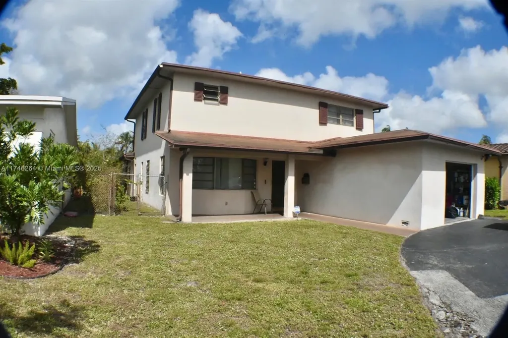 5331 Mckinley Street Hollywood FL 33021