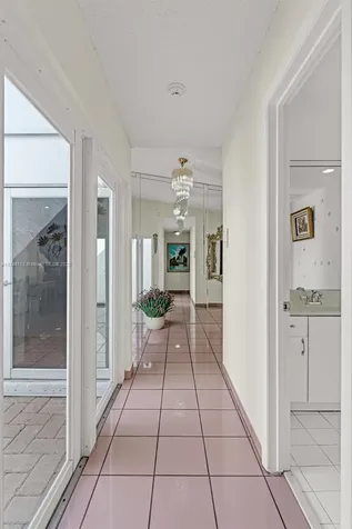 10475 SW 22nd Street Miami FL 33165