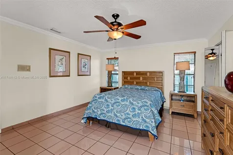 10475 SW 22nd Street Miami FL 33165