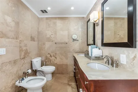 10475 SW 22nd Street Miami FL 33165
