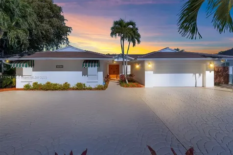 10475 SW 22nd Street Miami FL 33165