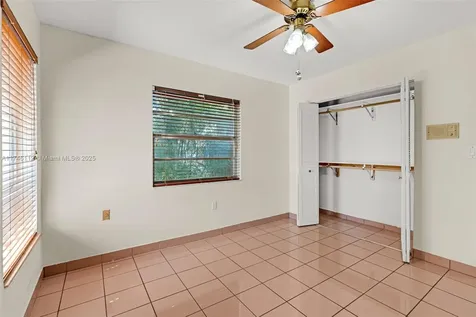 10475 SW 22nd Street Miami FL 33165