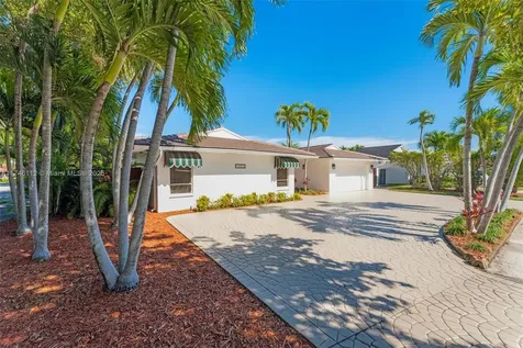 10475 SW 22nd Street Miami FL 33165