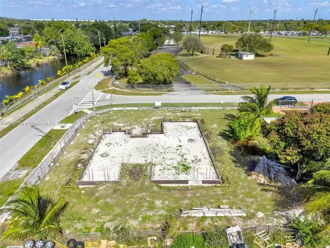18721 NW 39th Avenue Miami Gardens FL 33055