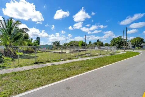 18721 NW 39th Avenue Miami Gardens FL 33055