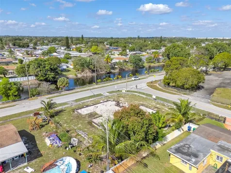 18721 NW 39th Avenue Miami Gardens FL 33055