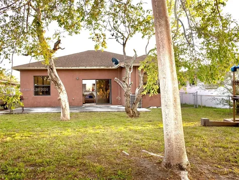 5549 SW 23rd Street West Park FL 33023