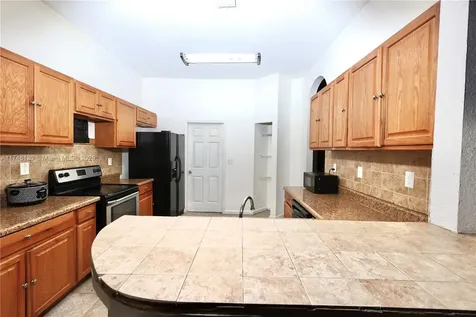5549 SW 23rd Street West Park FL 33023