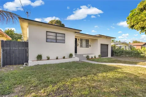 3006 NW 51st Street Miami FL 33142