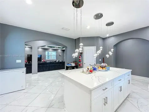 365 Nassau Avenue Lake Wales FL 33853