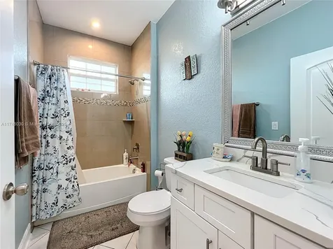 365 Nassau Avenue Lake Wales FL 33853