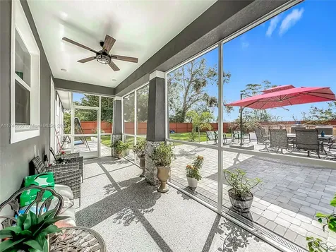 365 Nassau Avenue Lake Wales FL 33853