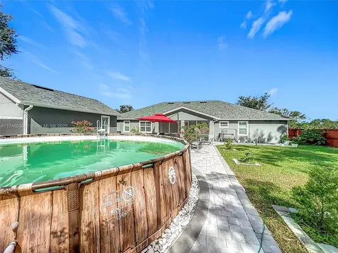 365 Nassau Avenue Lake Wales FL 33853