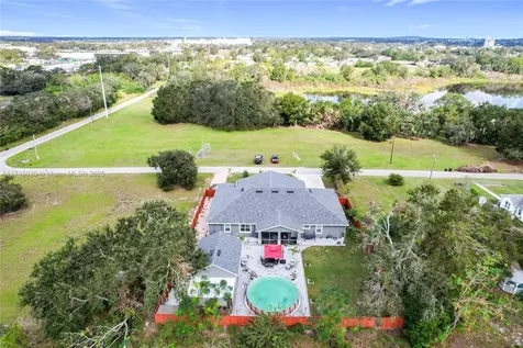 365 Nassau Avenue Lake Wales FL 33853