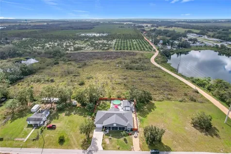 365 Nassau Avenue Lake Wales FL 33853