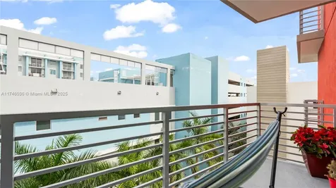 7875 NW 107th Avenue Doral FL 33178