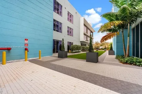 7875 NW 107th Doral FL 33178