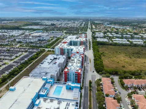 7875 NW 107th Doral FL 33178