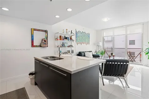 7875 NW 107th Doral FL 33178