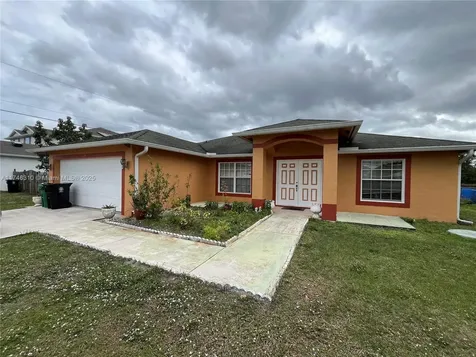 528 NW Placid Avenue Port St. Lucie FL 34983