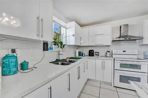 881 SW 137th Court Miami FL 33184
