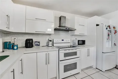 881 SW 137th Court Miami FL 33184