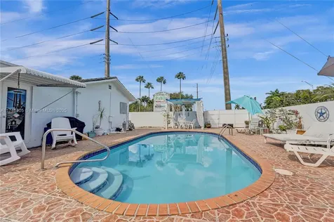 881 SW 137th Court Miami FL 33184