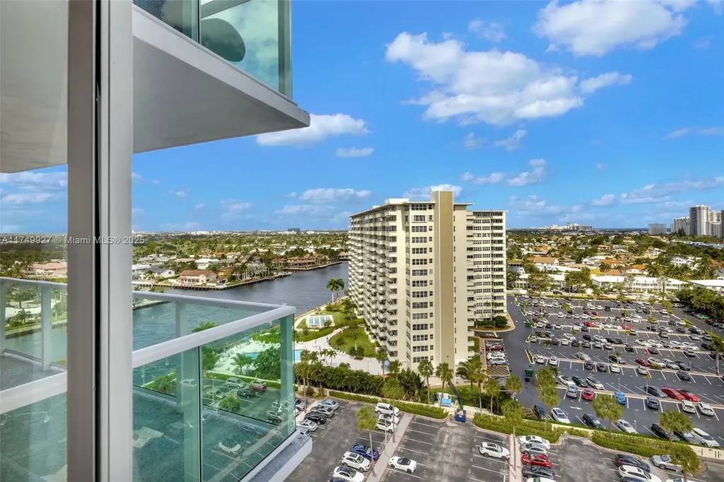 3233 NE 34th Street Fort Lauderdale FL 33308