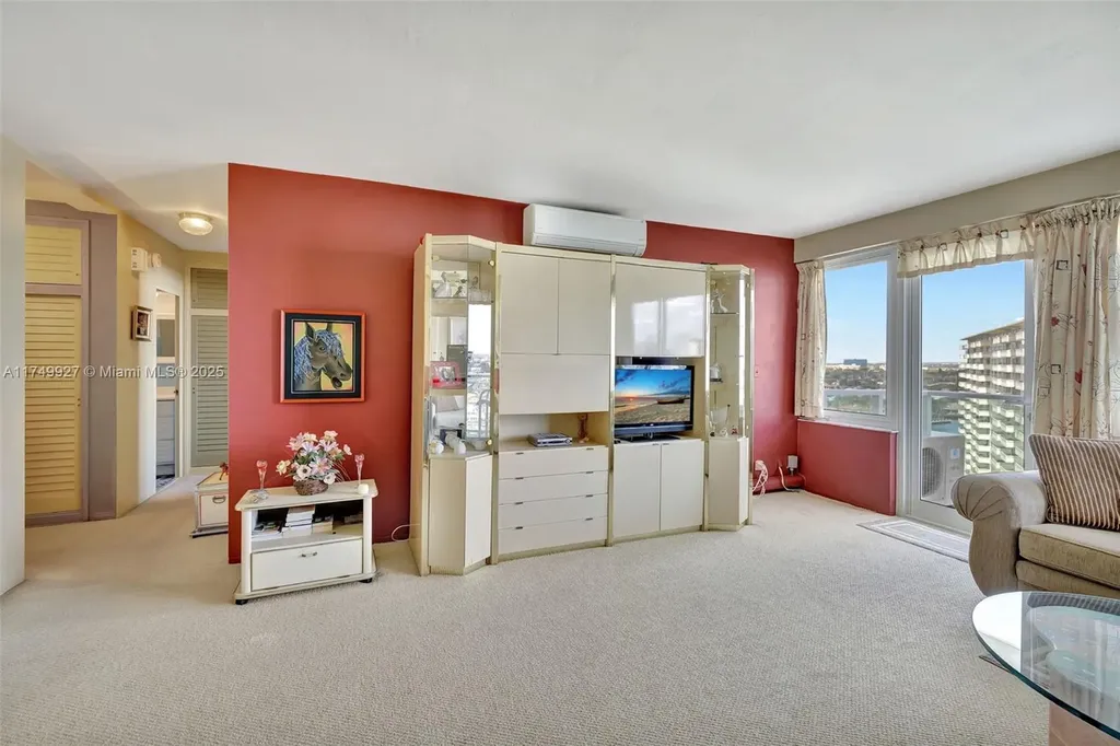 3233 NE 34th Street Fort Lauderdale FL 33308