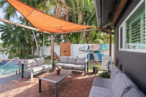 1657 Poinsettia Drive Fort Lauderdale FL 33305