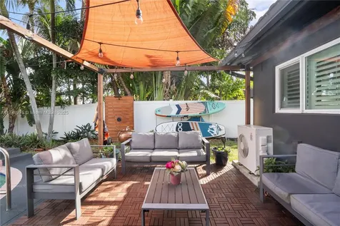 1657 Poinsettia Drive Fort Lauderdale FL 33305