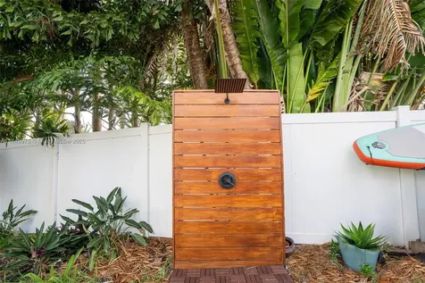 1657 Poinsettia Drive Fort Lauderdale FL 33305